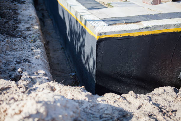 Professional Crawl Space Encapsulation technician working in Charlotte, TN